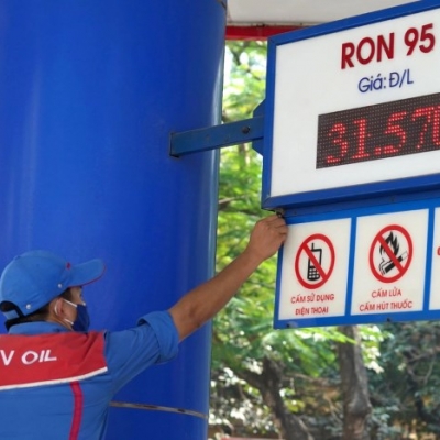 Giá Xăng Dầu Tăng - Doanh Nghiệp Có Nên Chuyển Sang Lắp Điện Mặt Trời?