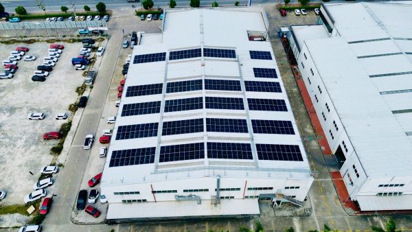 Hệ thống điện mặt trời áp mái Nhà máy Hyundai Nam Định - Công suất 200kWp