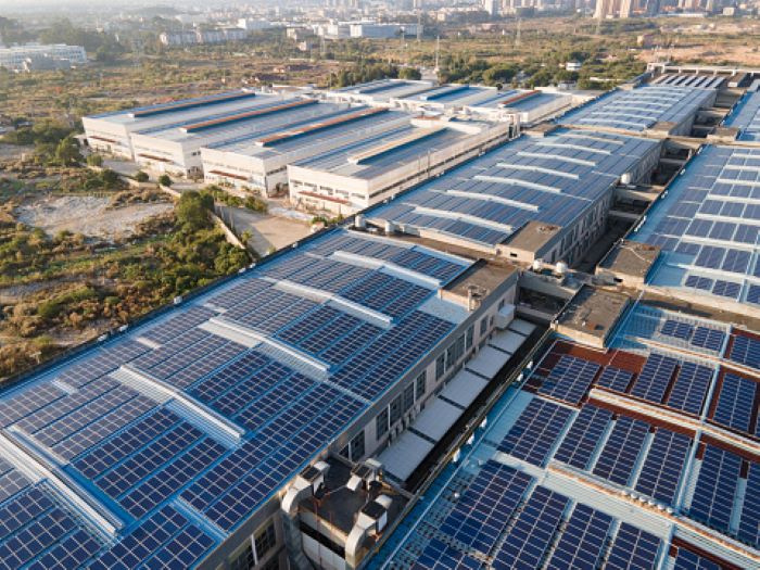 Quy Định Năm 2026: Lắp Điện Mặt Trời Khi Nào Cần Thông Báo, Khi Nào Phải Xin Giấy Phép?