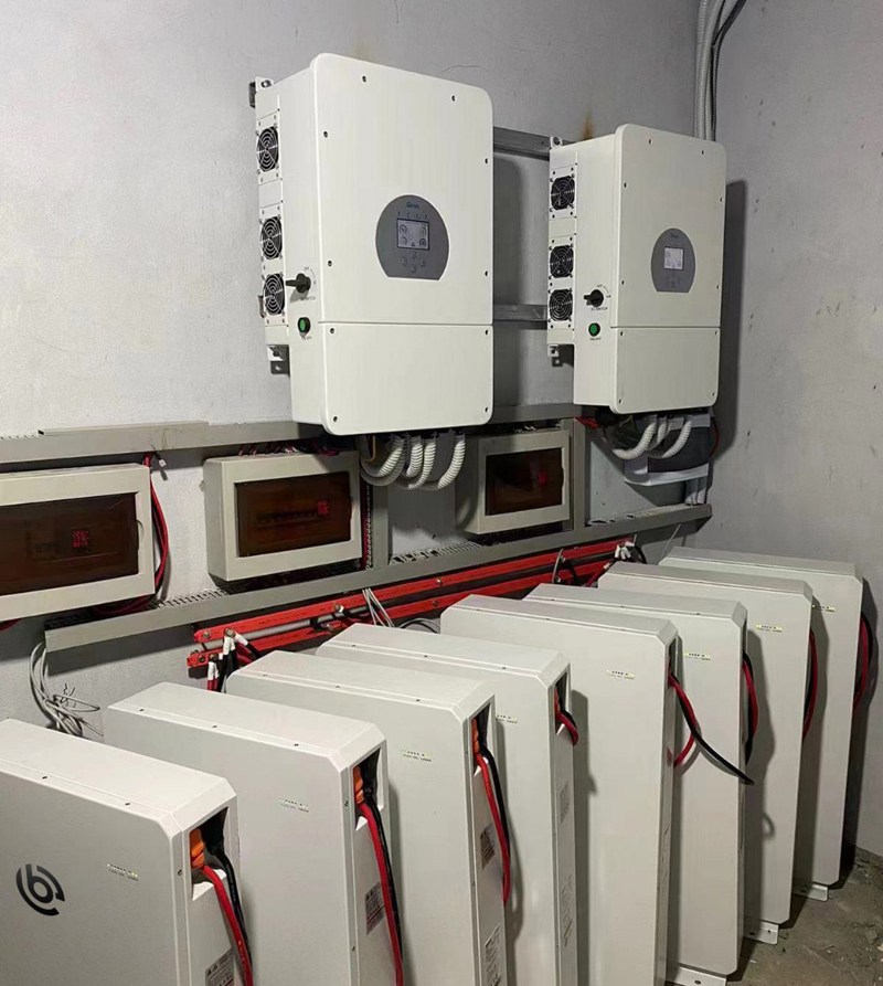 Lắp điện mặt trời áp mái có lưu trữ giúp doanh nghiệp tiết kiệm đến 70% tiền điện 