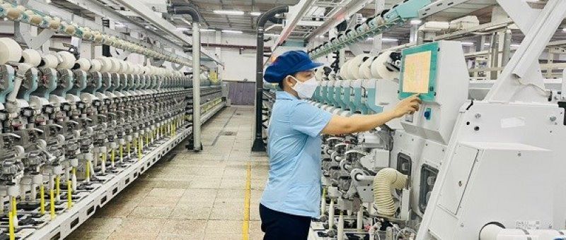 Sử dụng các thiết bị có công suất lớn trong giờ cao điểm có thể khiến hóa đơn điện tăng đáng kể